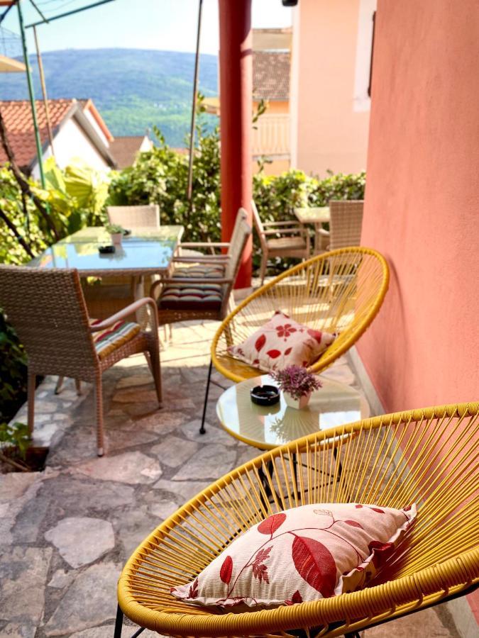 Vila Duricic 300M Od Mora Hotel Đenovići Exterior photo